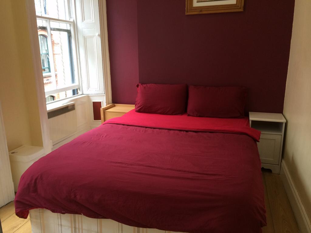 Hostal The Apache
